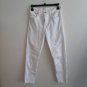 White Levi's wedgie fit jeans